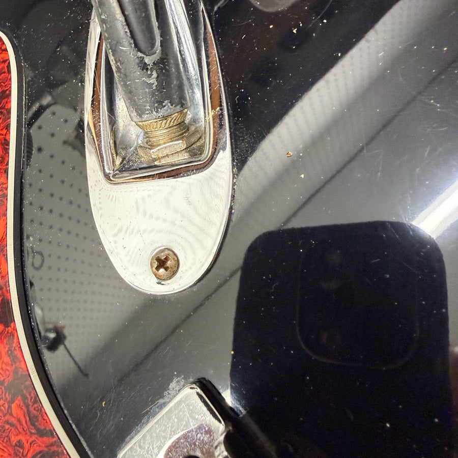Black and Tortoise Fender Stratocaster Setup, Buzzing All Over and a Loose Jack
