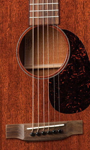 Martin 00-15M all-mahogany Grand Concert body at three-quarter turned angle