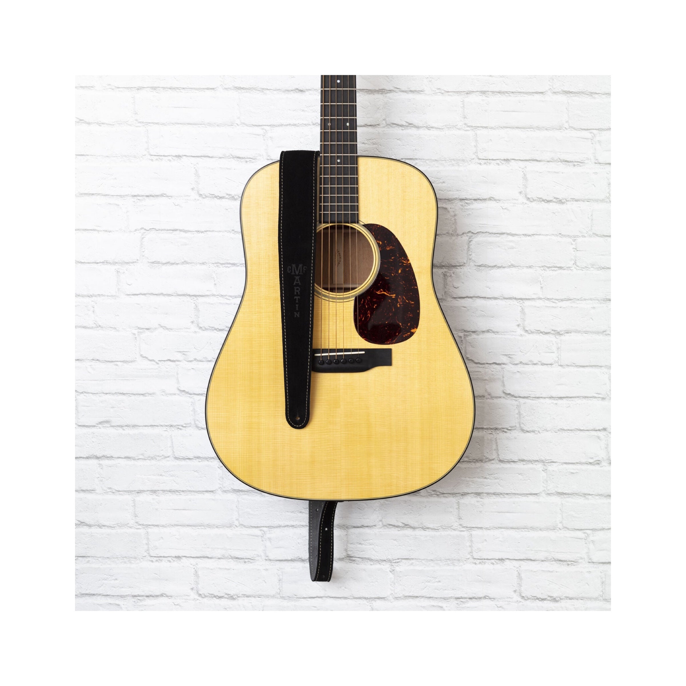 Martin Suede Guitar Strap - Black/Gray - in use