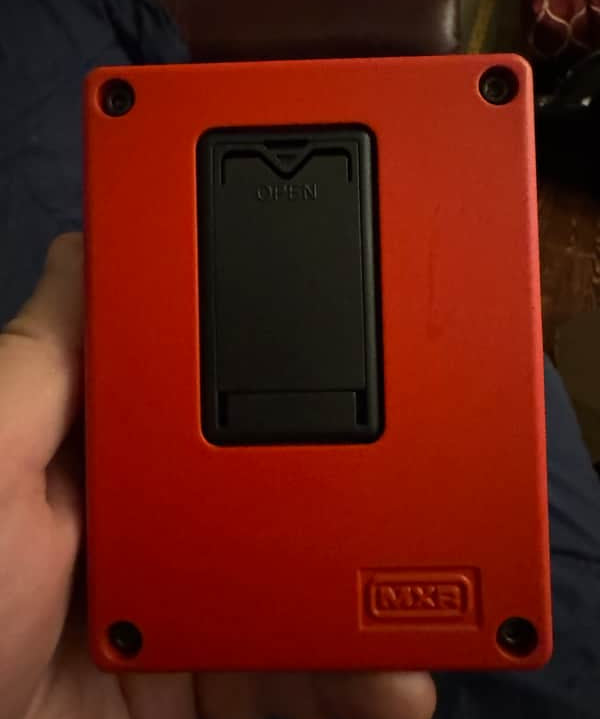 2021 MXR Tom Morello Power 50 Overdrive - bottom with battery compartment - Pauls Guitar Hideout