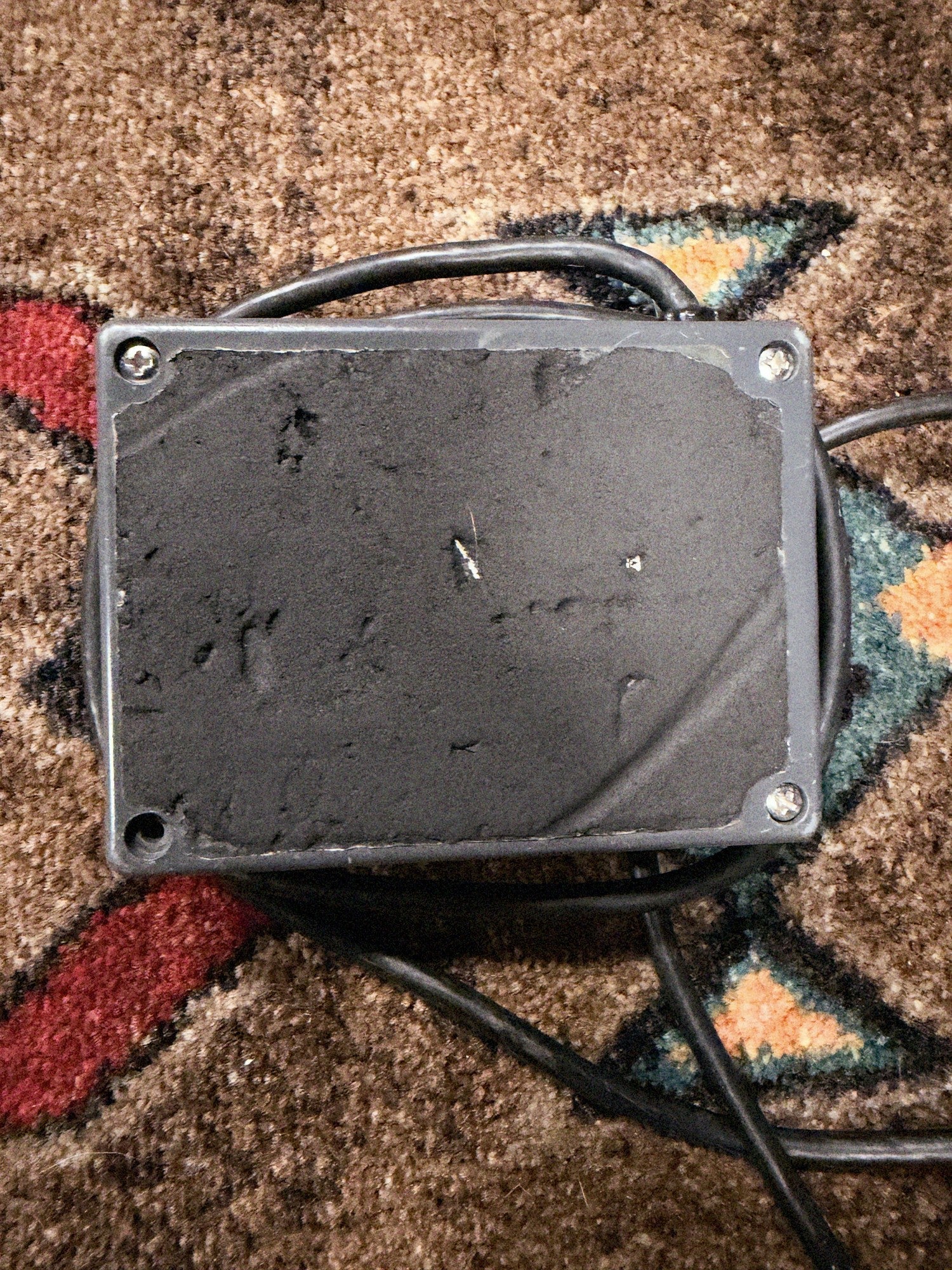 1976-1984 MXR MX-117 Flanger, gray: bottom plate with three screws and one empty screw hole