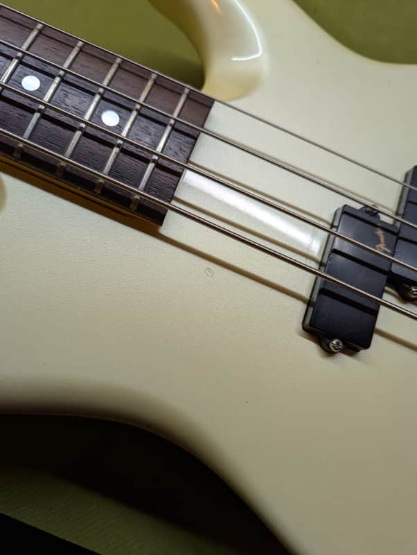 1989 Fender Precision Bass Lyte MIJ - neck pickup and fretboard close-up - Pauls Guitar Hideout