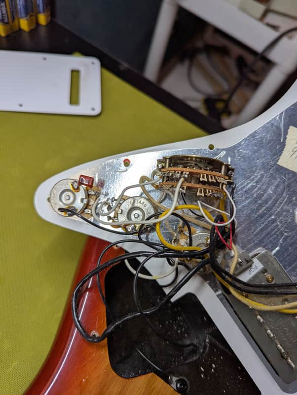 2000-2003 Fender American Fat Stratocaster - control cavity wiring - Pauls Guitar Hideout