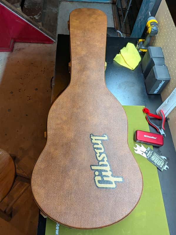 2019 Gibson SG Standard Bass - Gibson hardshell case - Pauls Guitar Hideout