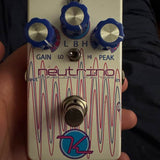2010s Keeley Neutrino V1 - pedal top view with knobs - Pauls Guitar Hideout