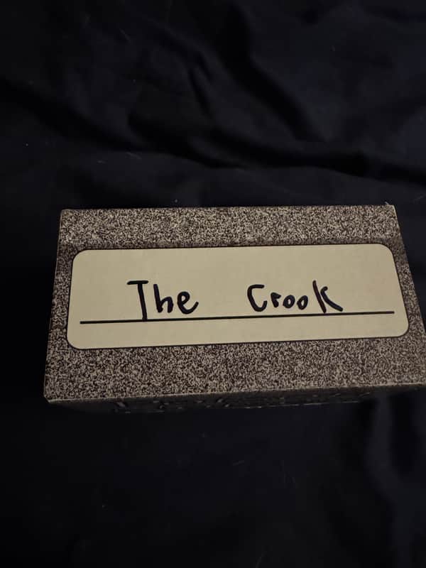 Poison Noises The Crook V5 - box top with handwritten label - Pauls Guitar Hideout