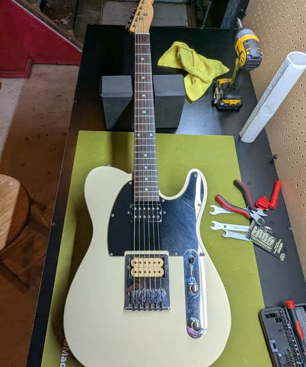 WD Partscaster Telecaster - front full body white - Pauls Guitar Hideout