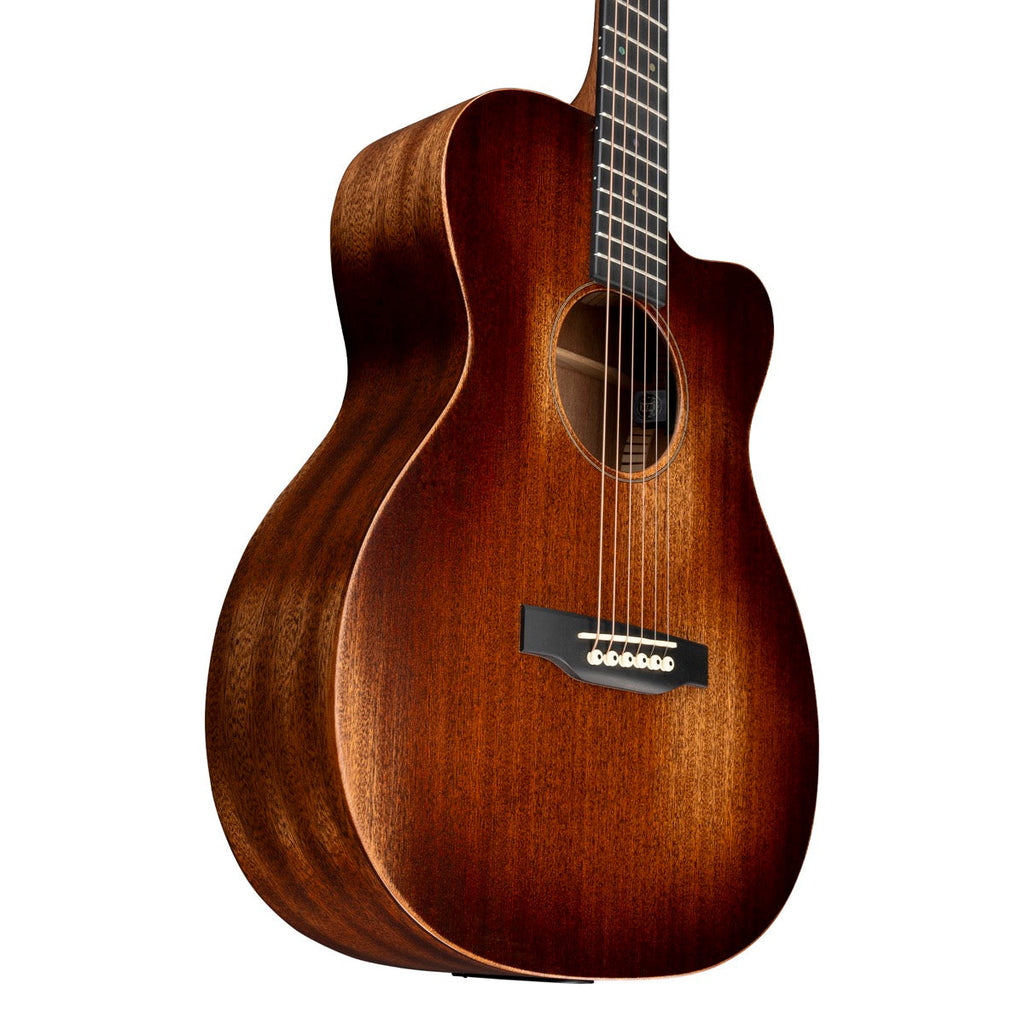 Martin 000C Jr-E StreetMaster acoustic-electric, angle view