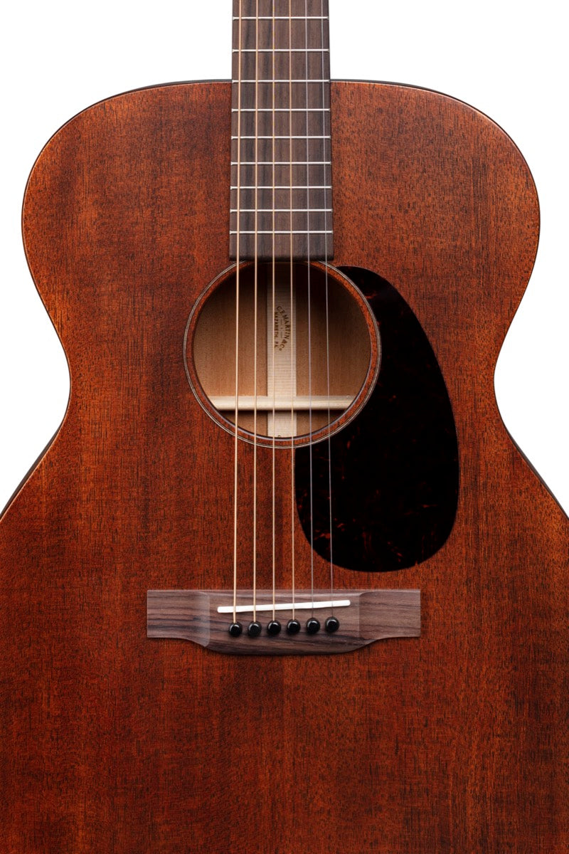 Martin 000-15M all-mahogany acoustic guitar, additional angle