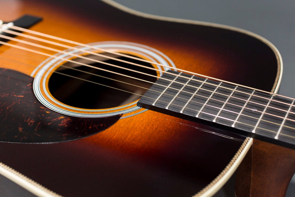 Martin HD-28 1935 Sunburst acoustic guitar, additional detail