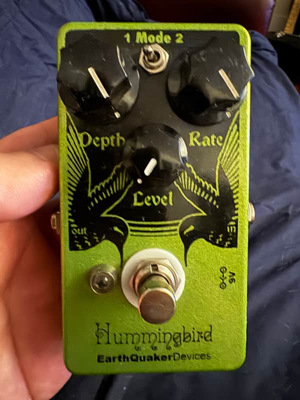 2013-2014 EarthQuaker Devices Hummingbird V2 - front with knobs and footswitch - Pauls Guitar Hideout