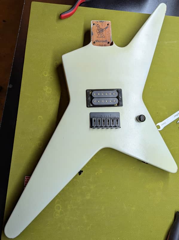 Warmoth Star - body front white with dual humbuckers - Pauls Guitar Hideout