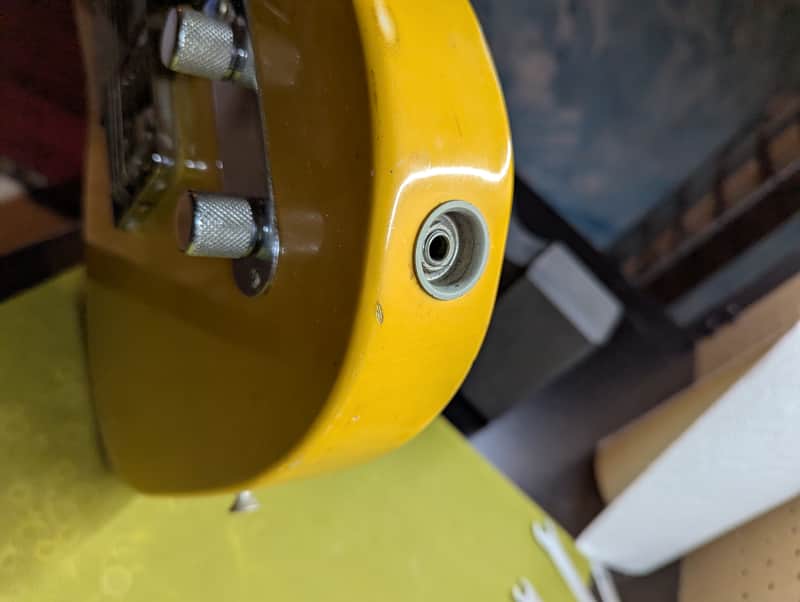 1975 Fender Telecaster - output jack on body edge - Pauls Guitar Hideout
