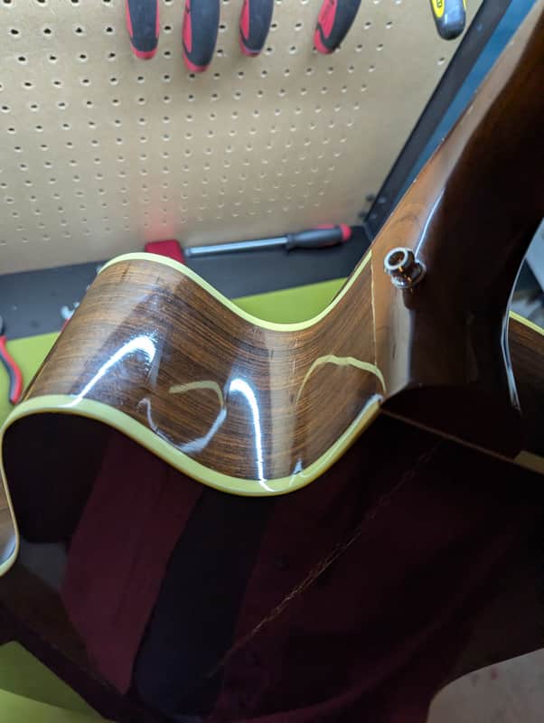 1999 Gibson Songbird Deluxe - cutaway rosewood side detail - Pauls Guitar Hideout