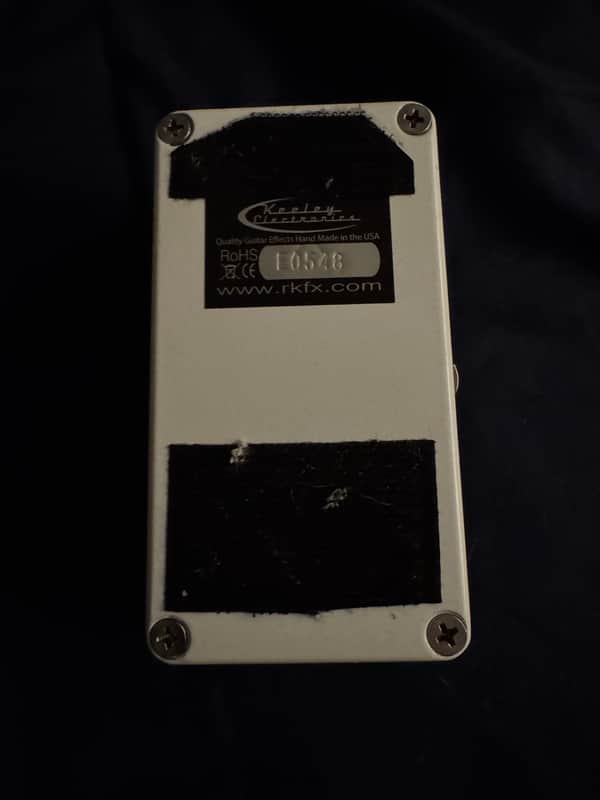 2010s Keeley Neutrino V1 - pedal bottom with serial label - Pauls Guitar Hideout
