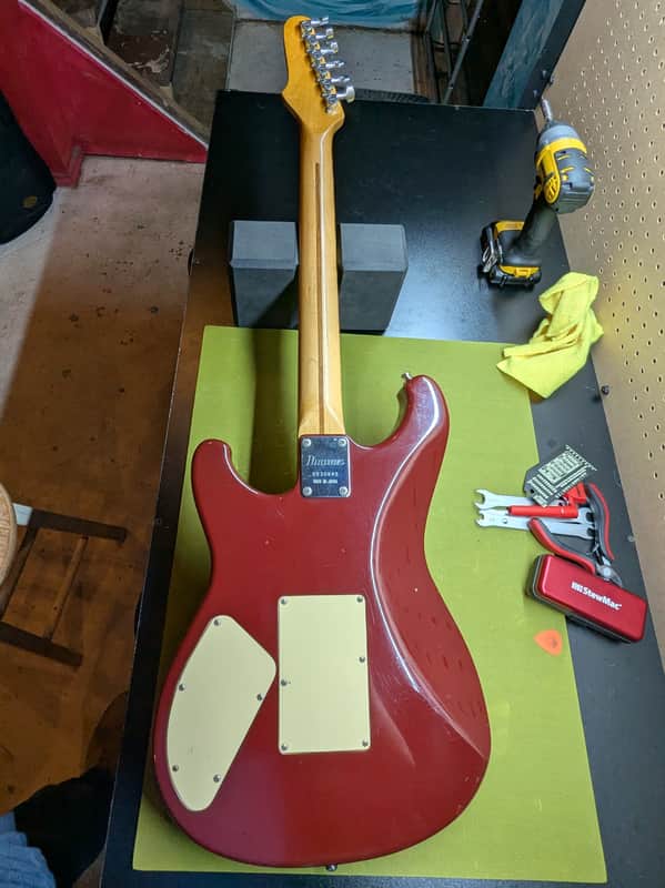 1983-1984 Ibanez RS505-CS Roadstar II Deluxe - back full body with cover plates - Pauls Guitar Hideout
