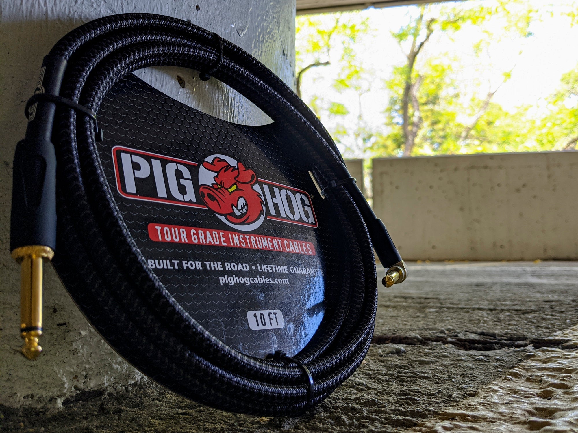 Pig Hog PCH10BKR - Black Woven Instrument Cable, 10 ft Right Angle, additional view