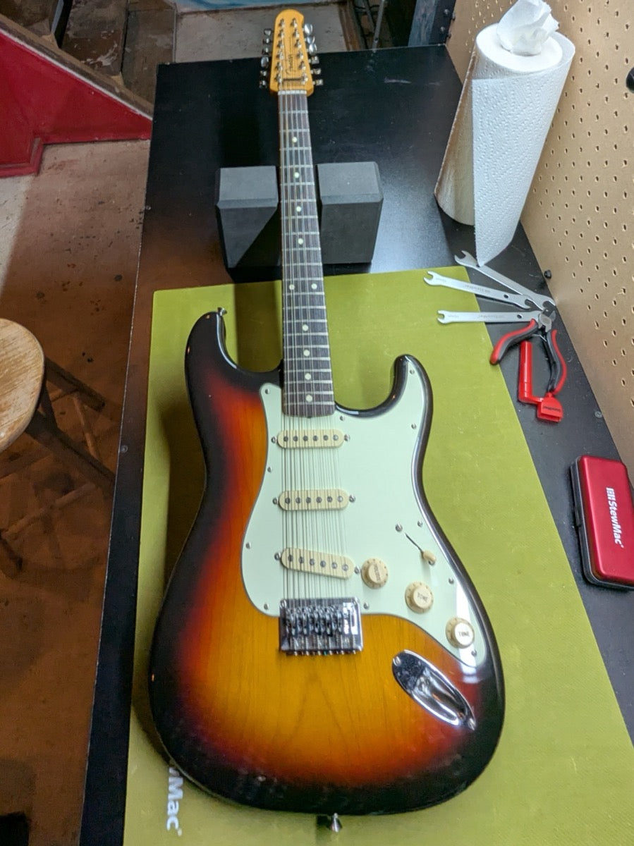 Fender Stratocaster XII 12-string, Crafted in Japan 2004, 3-Color Sunburst — Paul's Guitar Hideout, Glens Falls NY