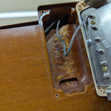 2000 Gibson Les Paul Special, natural — tuners close-up