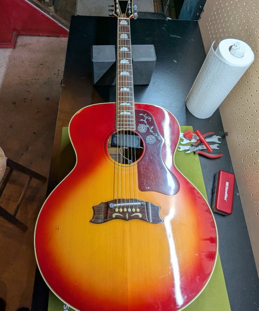 Ventura V-200S jumbo acoustic, cherry sunburst — full front