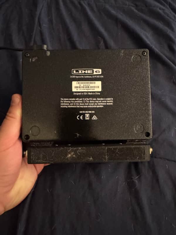 2018 Line 6 HX Stomp - bottom with serial label - Pauls Guitar Hideout