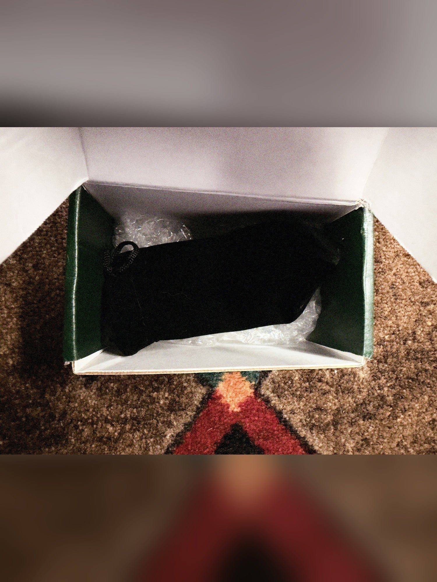 AllPedal Alcmene Overdrive, green: open box with a black drawstring bag inside