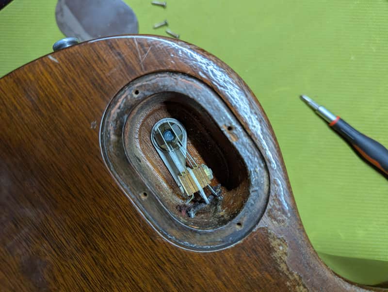 1977-1979 Gibson Les Paul Special 55 Reissue - toggle switch cavity detail - Pauls Guitar Hideout