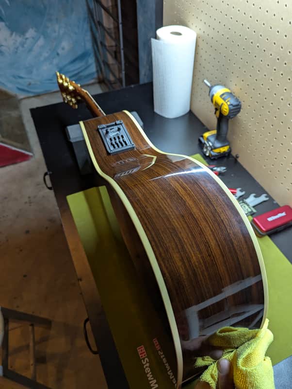 1999 Gibson Songbird Deluxe - back side with preamp panel - Pauls Guitar Hideout