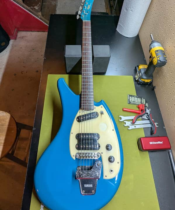 1968 Yamaha SG-3C - front full body blue finish - Pauls Guitar Hideout