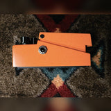 Boss DS-1W Waza Craft Distortion, orange: left side with the output jack
