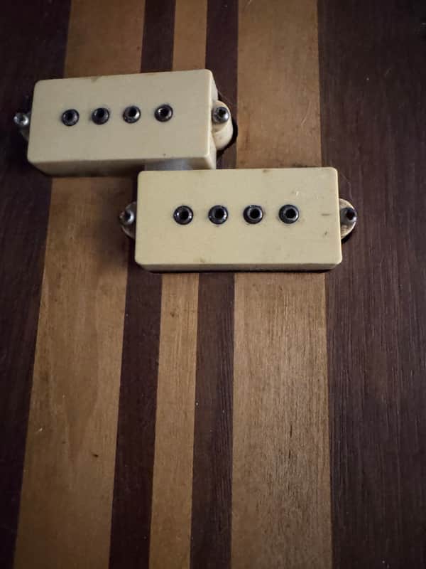 75-80 Kharma P Bass Walnut - P-bass pickups close-up - Pauls Guitar Hideout