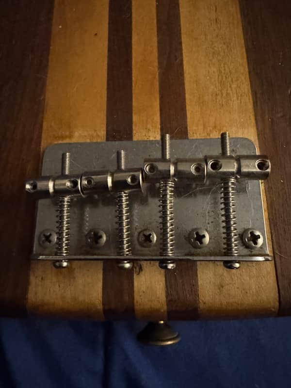 75-80 Kharma P Bass Walnut - bridge close-up - Pauls Guitar Hideout