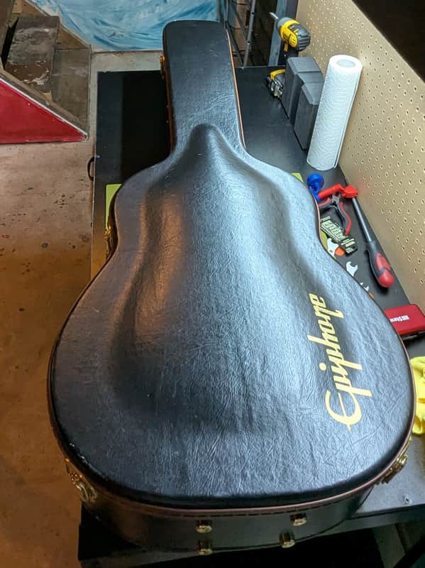 Alvarez AJ-60SC/12 - Epiphone hardshell case - Pauls Guitar Hideout