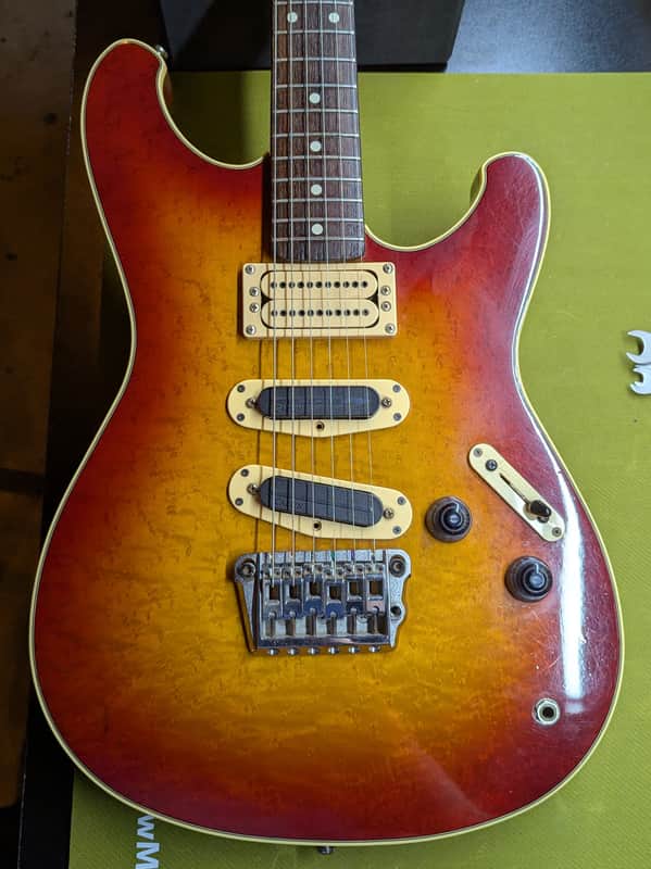 1983-1984 Ibanez RS505-CS Roadstar II Deluxe - body front controls and bridge detail - Pauls Guitar Hideout