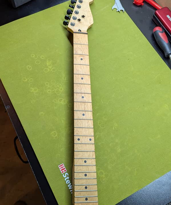 Mighty Mite Strat neck - front full length maple fretboard - Pauls Guitar Hideout