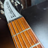 Rickenbacker 350 V63 - neck and fretboard close-up - Pauls Guitar Hideout