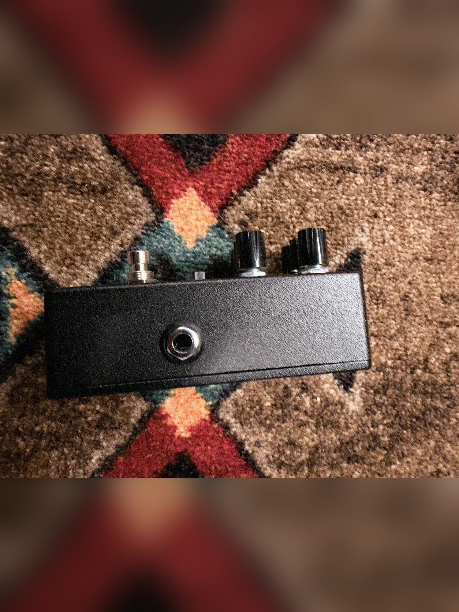 EarthQuaker Devices Afterneath V3, black: right side with the EXP jack, knob end at the right
