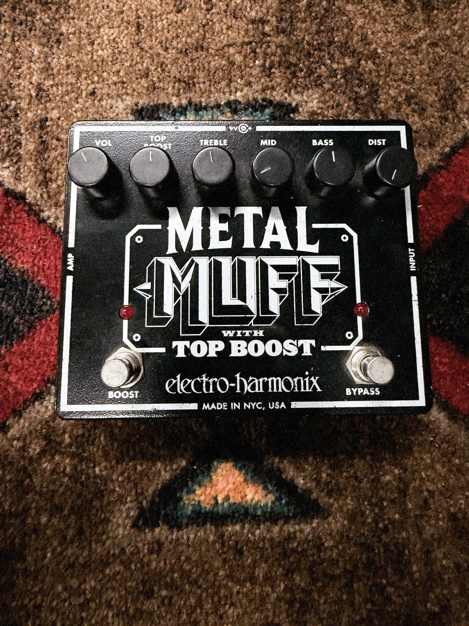 Electro-Harmonix Metal Muff with Top Boost, black: top with the six knobs, the Boost and Bypass footswitches and Made in NYC, USA