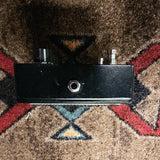 Electro-Harmonix Metal Muff with Top Boost, black: the Amp side with the output jack