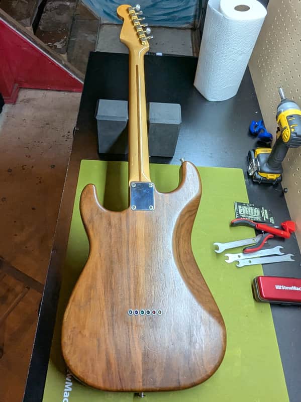 80s Schecter Dream Machine - back full body natural walnut - Pauls Guitar Hideout