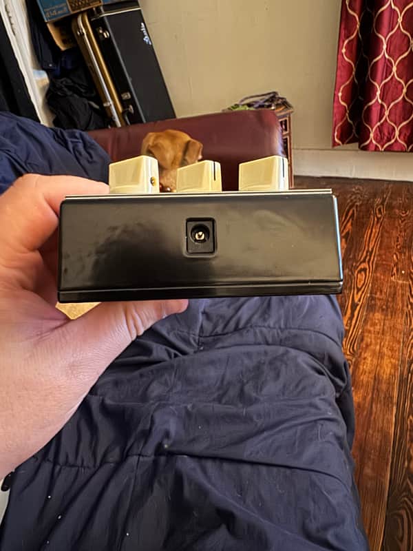 2010s Hiwatt Fuzz Generation - top edge with power jack - Pauls Guitar Hideout