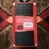 JHS AT+, red: bottom plate with the 9VDC label and the serial sticker