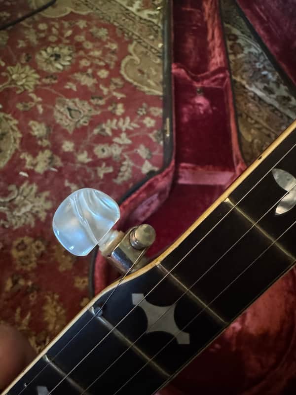 1974 Gibson Mastertone RB250 - pearloid tuner button detail - Pauls Guitar Hideout