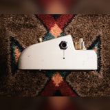 Marshall GV-2 Guv'nor Plus, silver: right side with the input jack and the bare Volume shaft