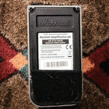 Marshall GV-2 Guv'nor Plus, silver: bottom with the Marshall label, the 9V center-negative note and the barcode