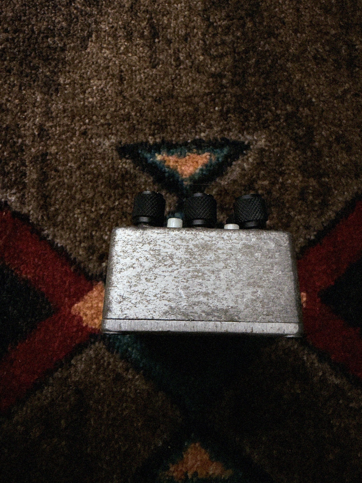 MXR Fullbore Metal, silver: knob end of the enclosure