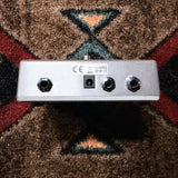 MXR M108S Ten Band EQ, silver: top end with the input jack, the power jack, the two output jacks and the 18 volt label