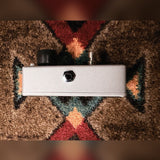 MXR Smart Gate, silver: left side with the output jack