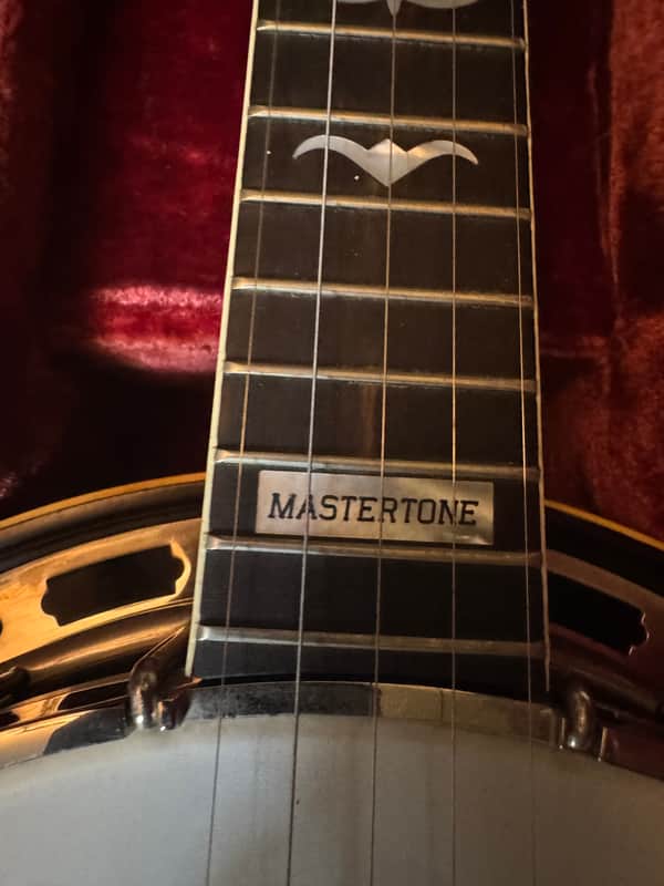 1974 Gibson Mastertone RB250 - fretboard inlays and Mastertone label - Pauls Guitar Hideout