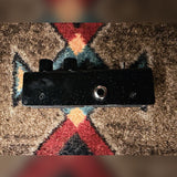 Revv G8 Noise Gate, black sparkle: left side with the send jack